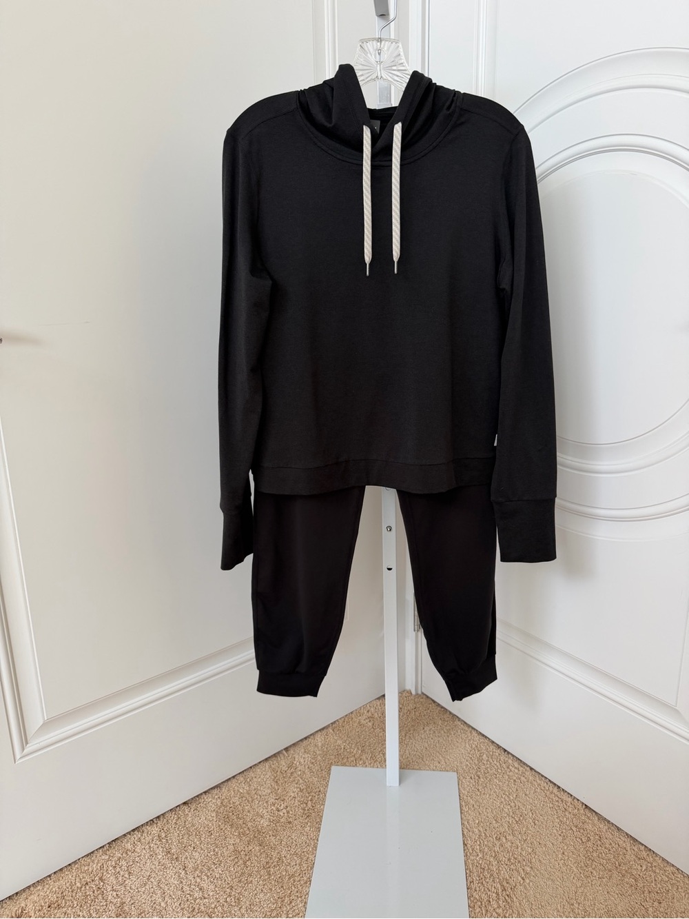 VUORI Black Hoodie & Jogger Set - Lightweight Comfort